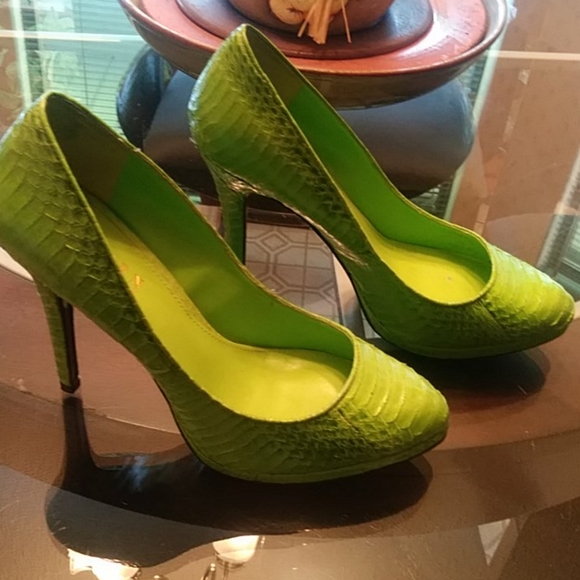 Ralph Lauren Shoes - 8.5 GREEN RALPH LAUREN PUMPS